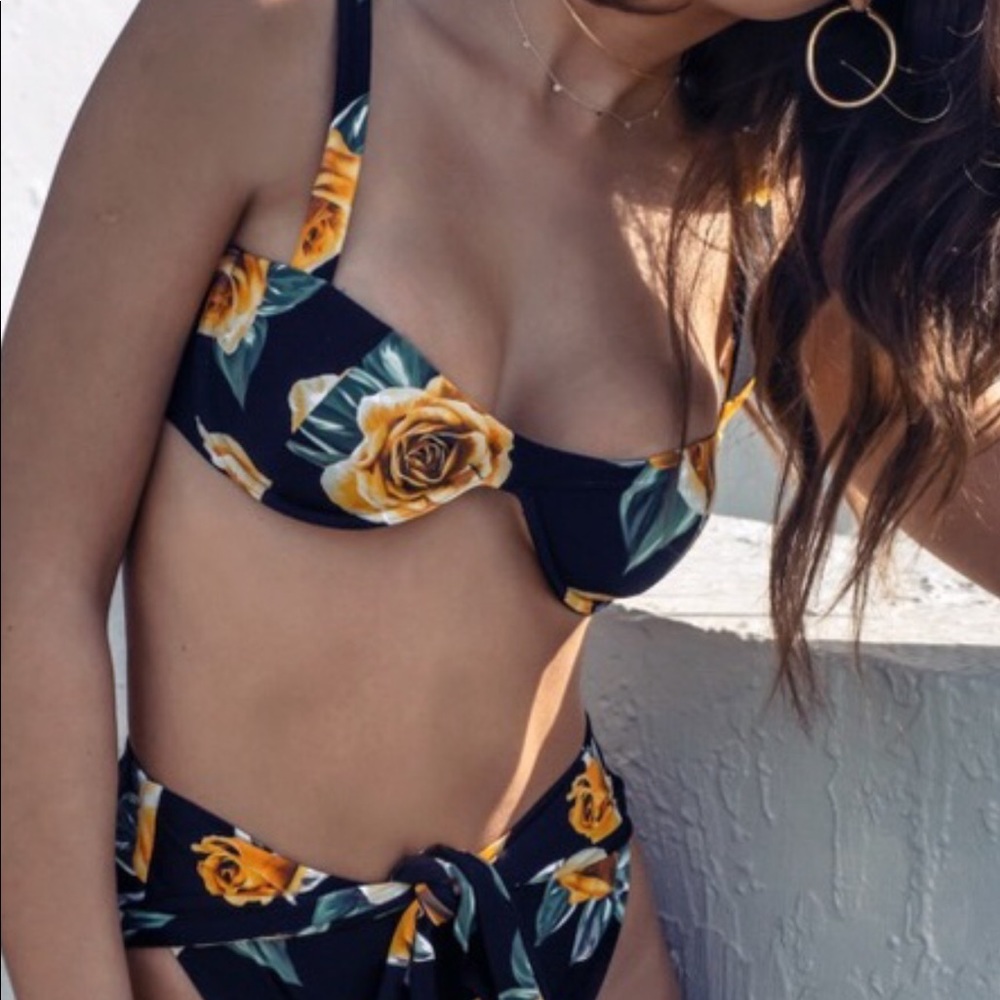Onia Weworewhat Sorrento Floral Bikini Top XL